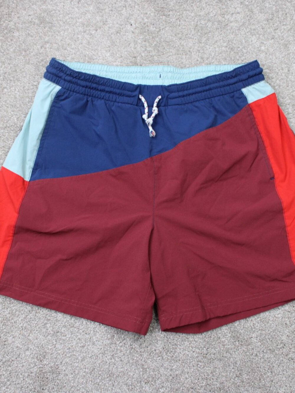 Chubbies Swim Trunks Mens Large Red/Blue Colorblock 5.5" Drawstring Mesh Lined